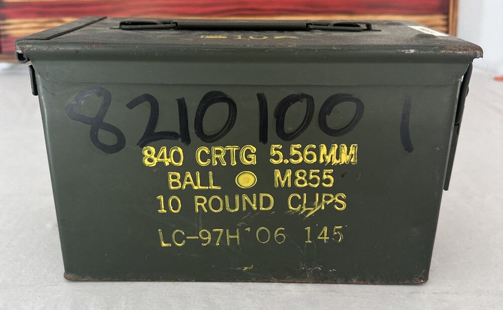 Vintage Green Ammo Box 10 Round Clip 840 CRTG 5.56mm Ball M855 Storage Container